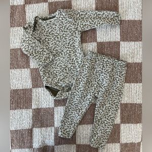 Jamie Kay set 0-3 month